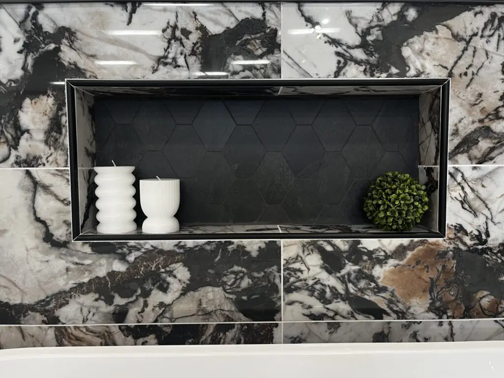 bathtub shelf