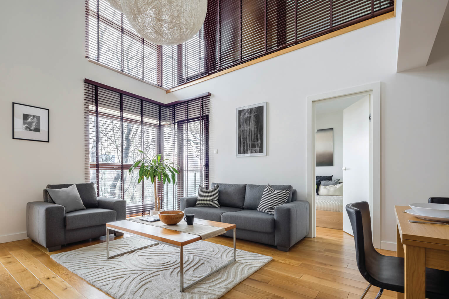 wood floor livingroom