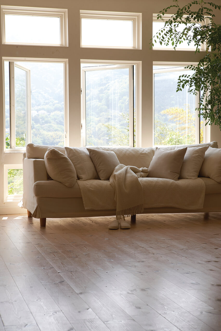 wood flooring in livingroom